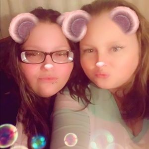 Meet your Posher, Leticia